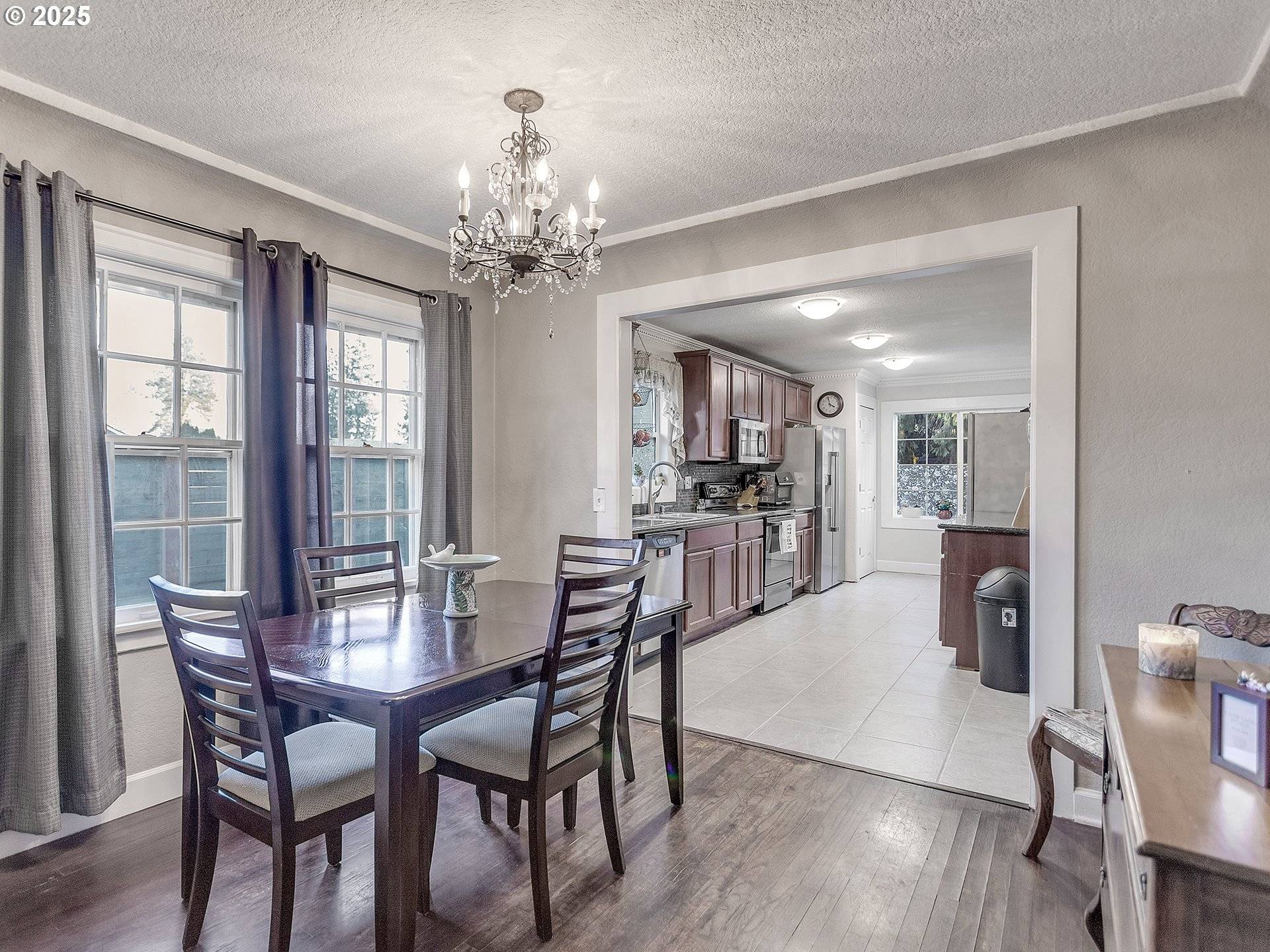 299 SW 3RD AVE, Canby, OR 97013