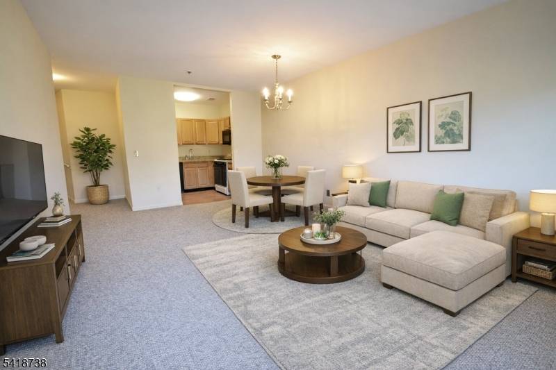 37 Park Edge, Berkeley Heights Twp., NJ 07922