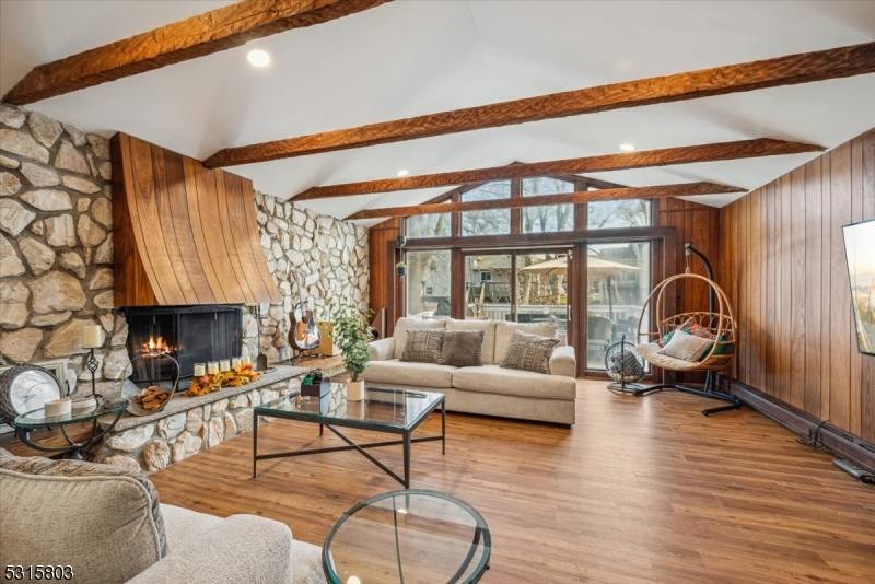 16 Hickory Rd, West Orange Twp., NJ 07052