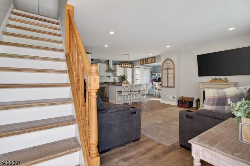 78 Johnson St, Woodbridge Twp., NJ 08863