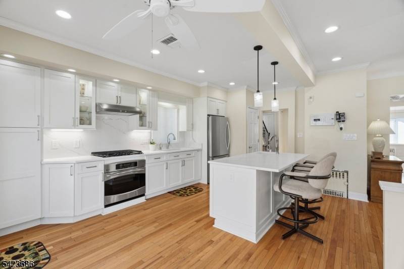 76 Montross Ave, Rutherford Boro, NJ 07070