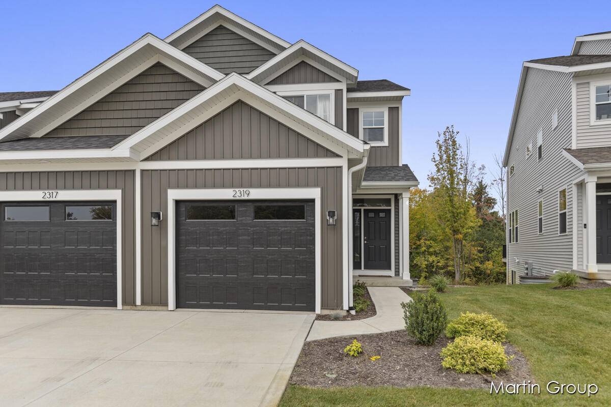 2241 Watertown WAY NE, City Of Grand Rapids, MI 49505