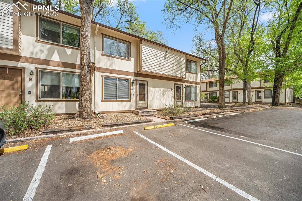 749 Alexander RD #C, Colorado Springs, CO 80909