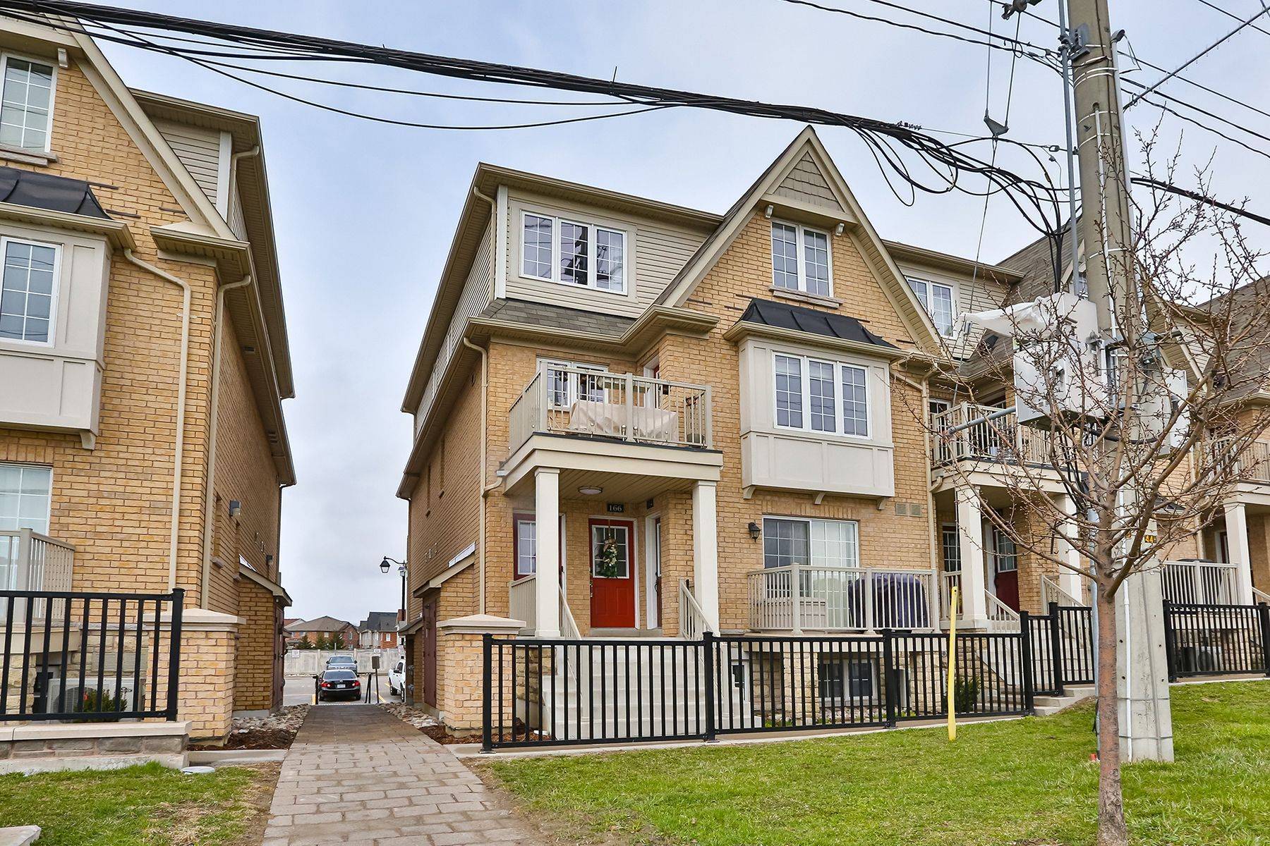 168 Kingston RD W, Ajax, ON L1T 0M9