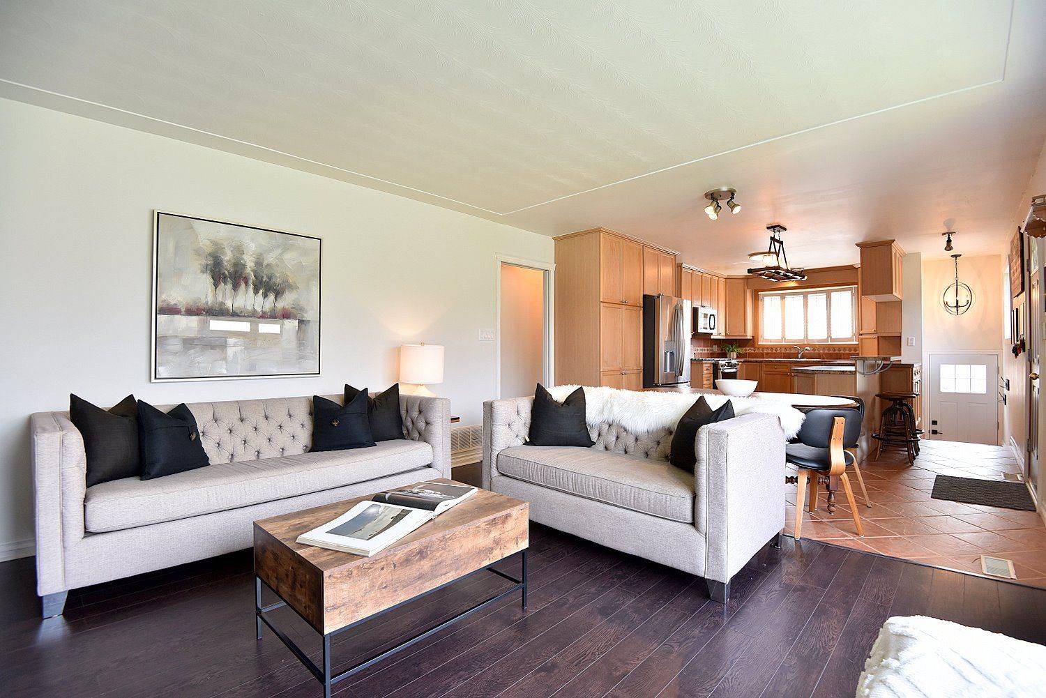 1304 Bunnell DR, Burlington, ON L7P 2E1