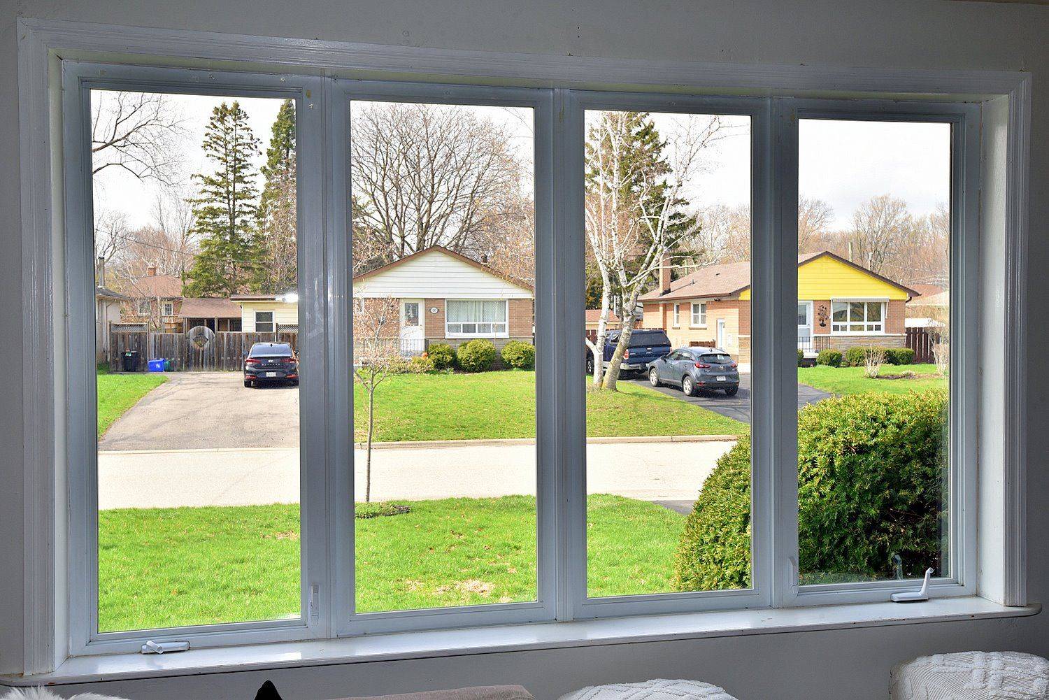 1304 Bunnell DR, Burlington, ON L7P 2E1