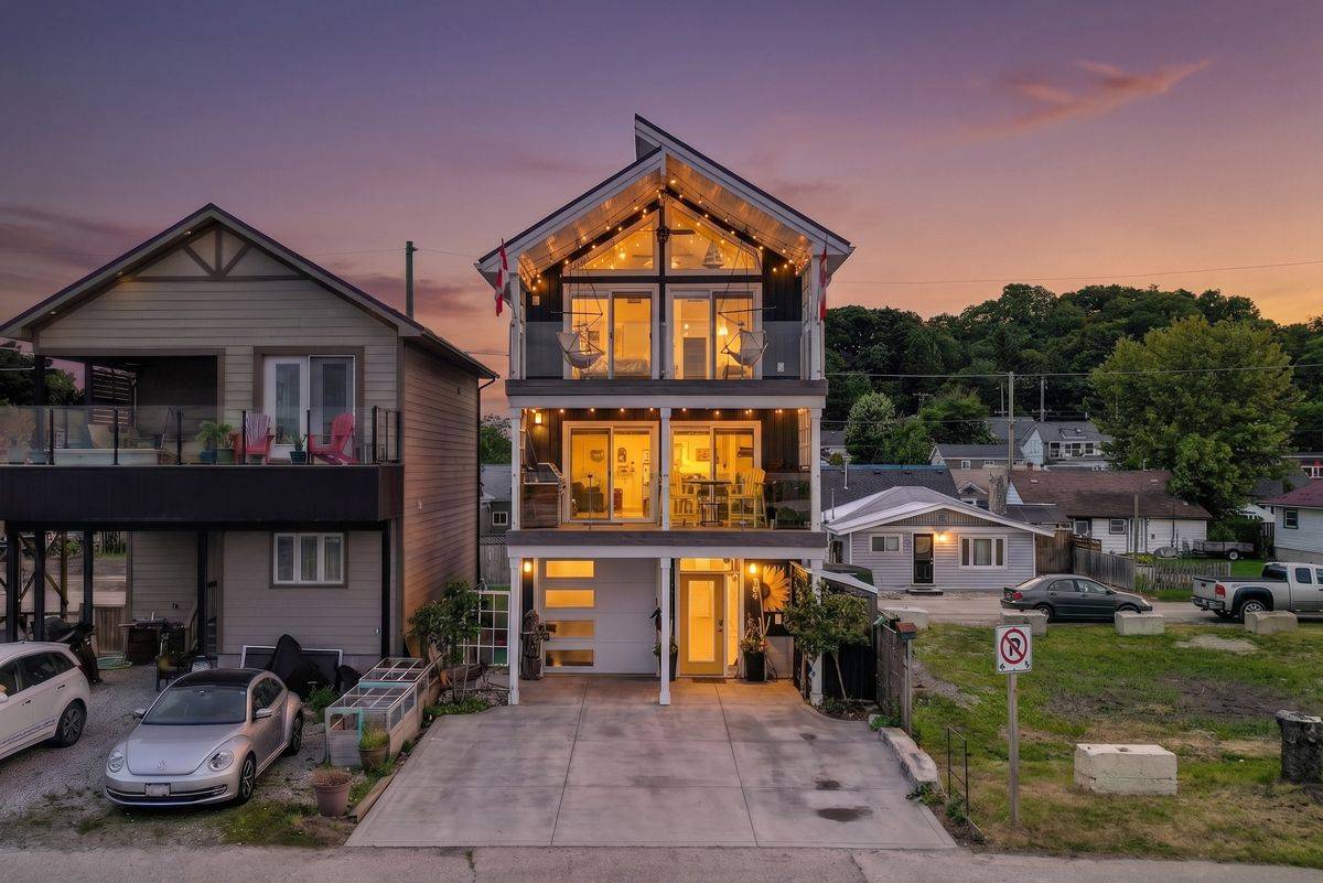 163 Maud ST, Central Elgin, ON N5L 1C8