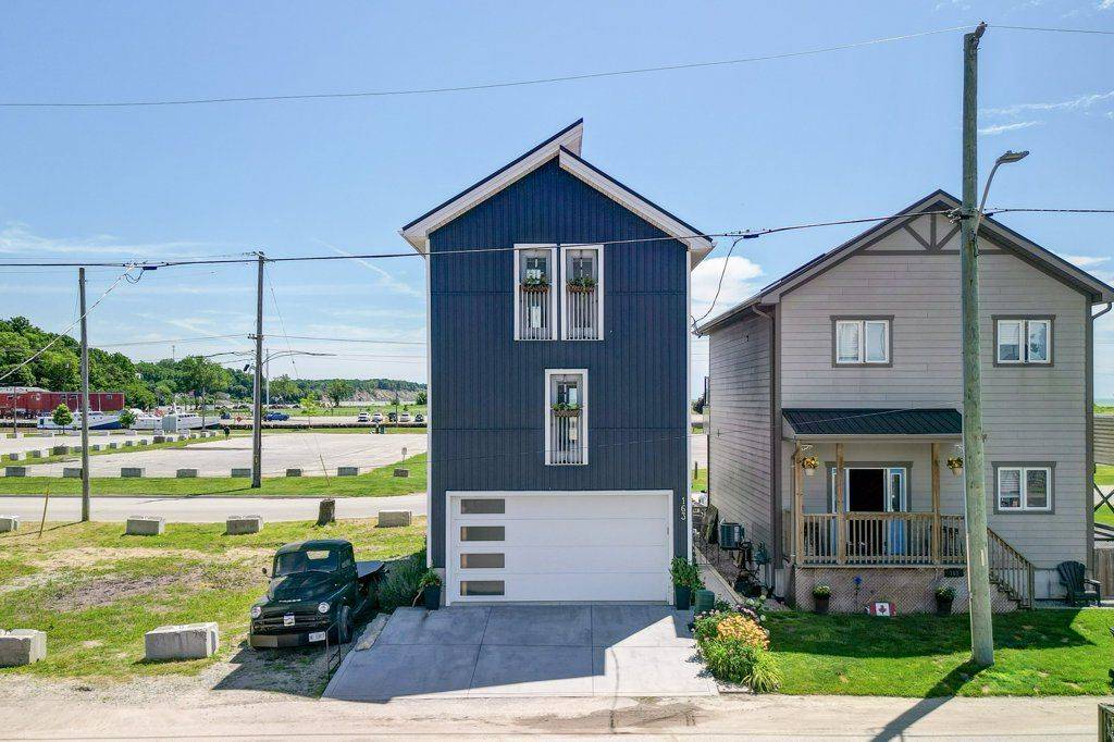 163 Maud ST, Central Elgin, ON N5L 1C8