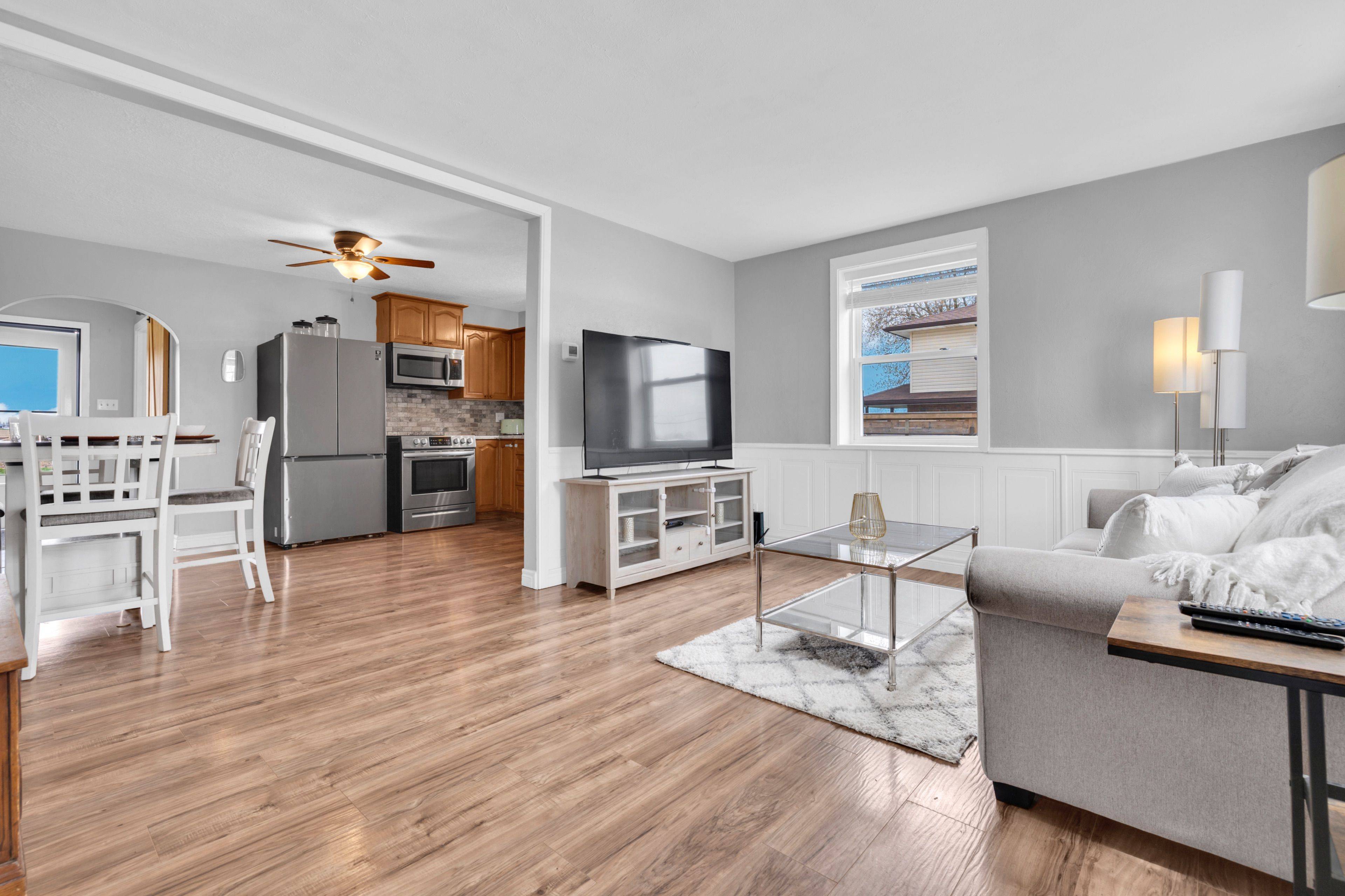 1030 Oak AVE, Kingsville, ON N9Y 3T6