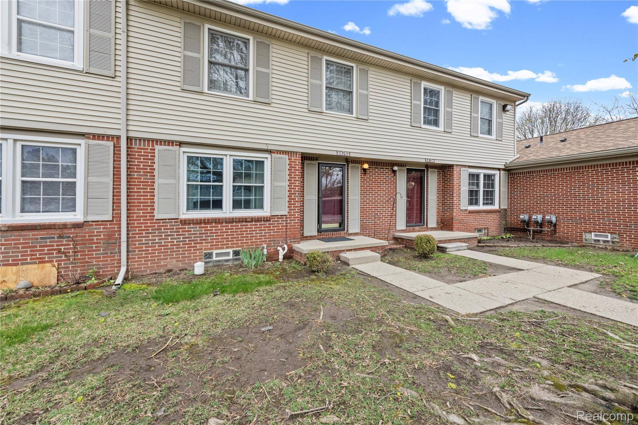 24762 Bashian DR, Novicity_oakland, MI 48375