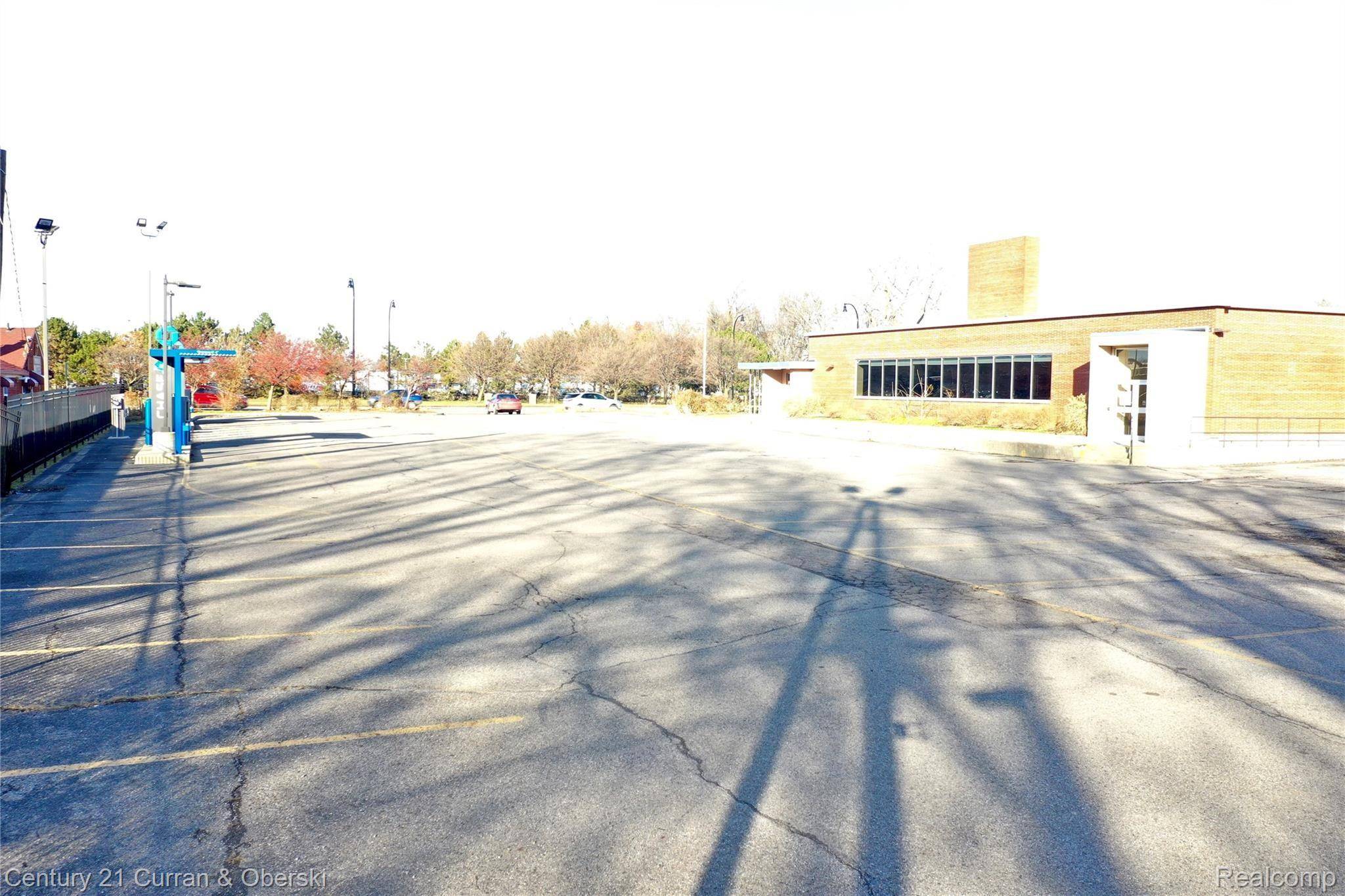 27901 PLYMOUTH RD, Livonia, MI 48150