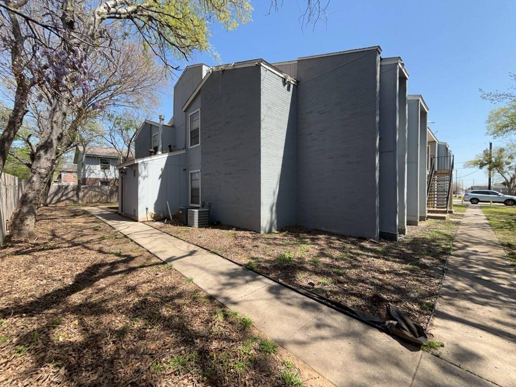 219 Fry Street #11, Denton, TX 76201