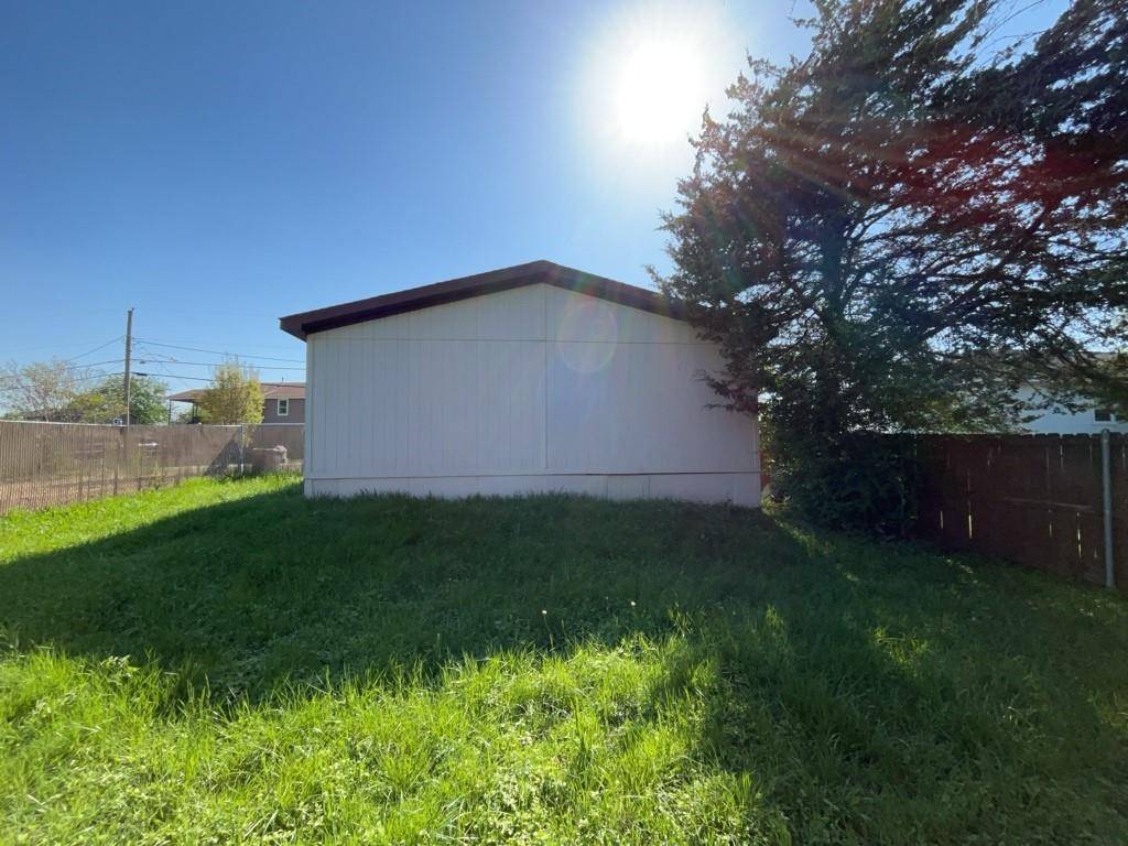 2511 Kavasar Drive, Dallas, TX 75241