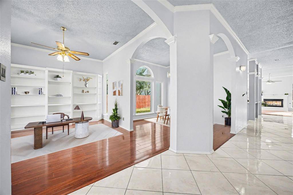 1132 Devonshire Drive, Desoto, TX 75115