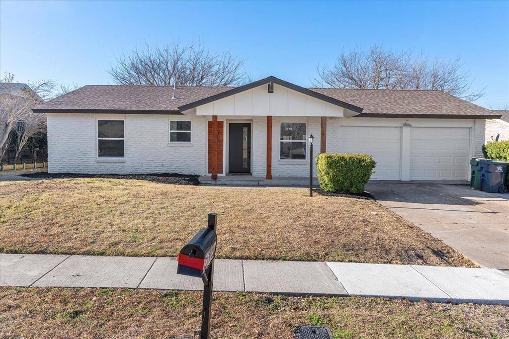 706 N Hunters Glen Circle, Arlington, TX 76015