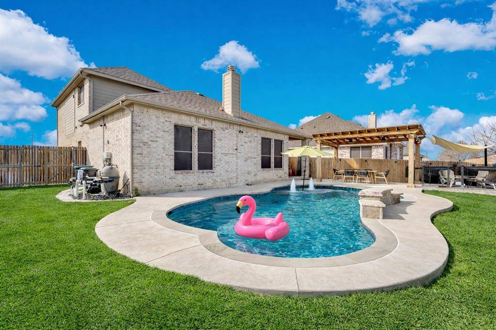 518 Clifton Court, Midlothian, TX 76065