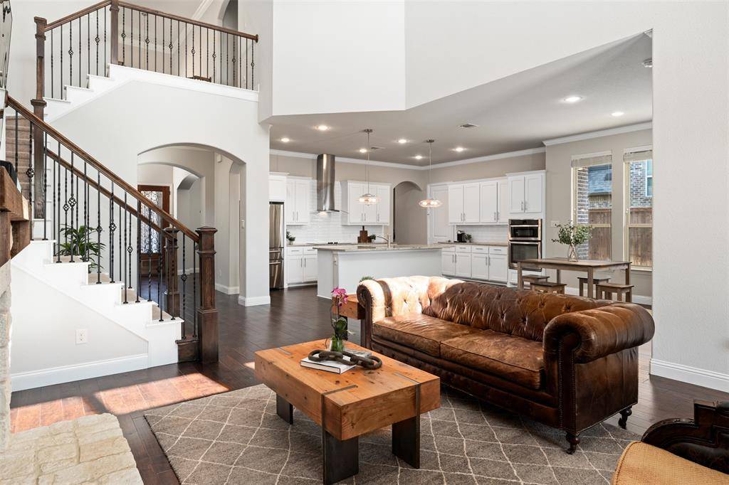 2608 Kuykendall Drive, Arlington, TX 76001