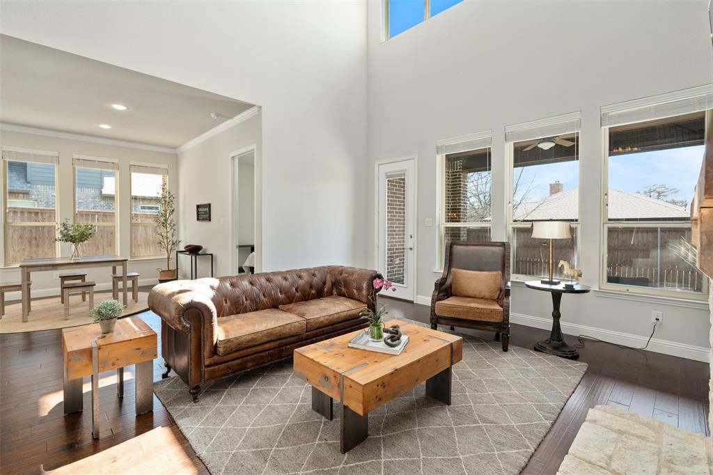 2608 Kuykendall Drive, Arlington, TX 76001