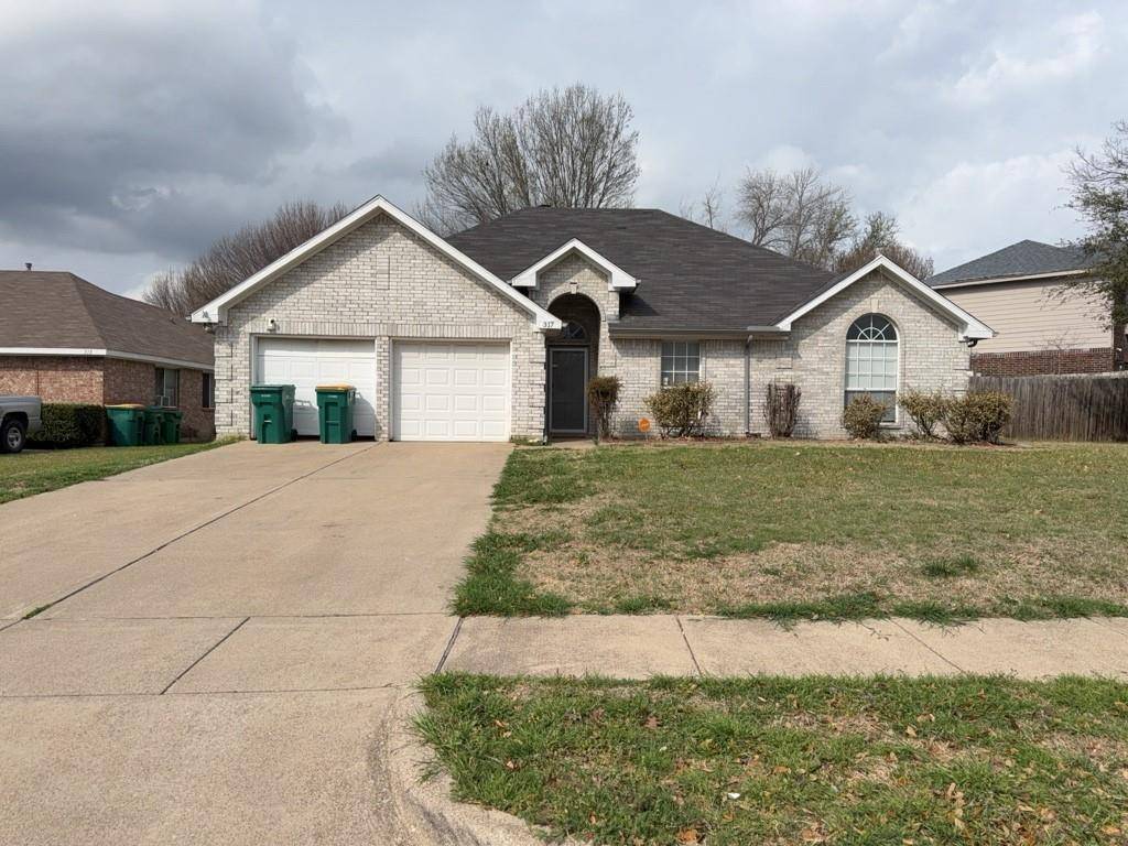 317 Oak Meadow Lane, Cedar Hill, TX 75104