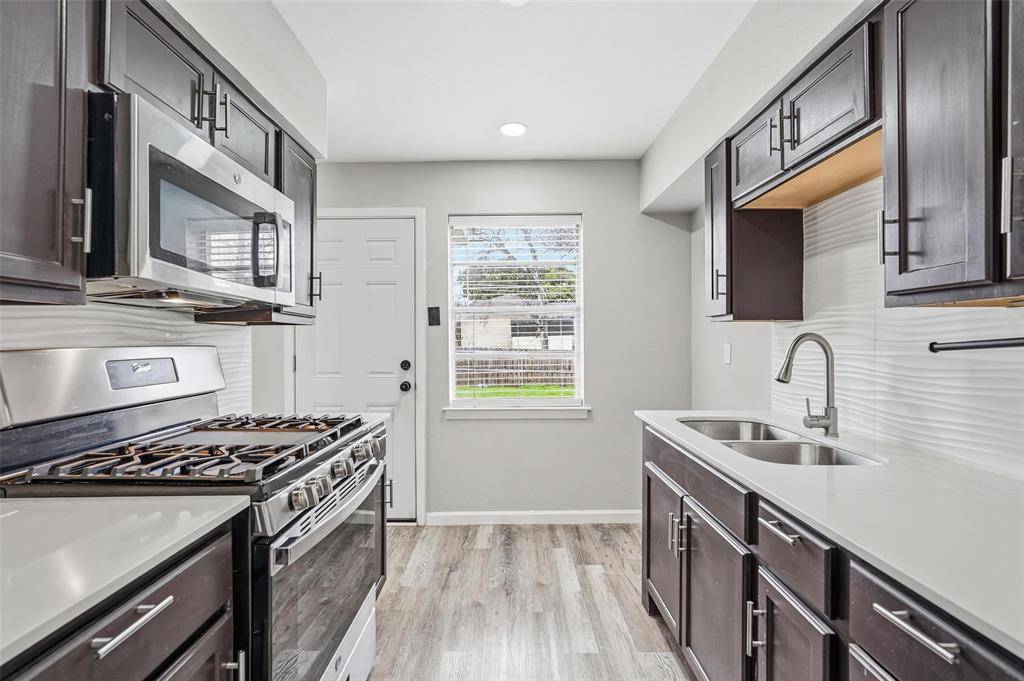 6129 Singing Hills Drive, Dallas, TX 75241