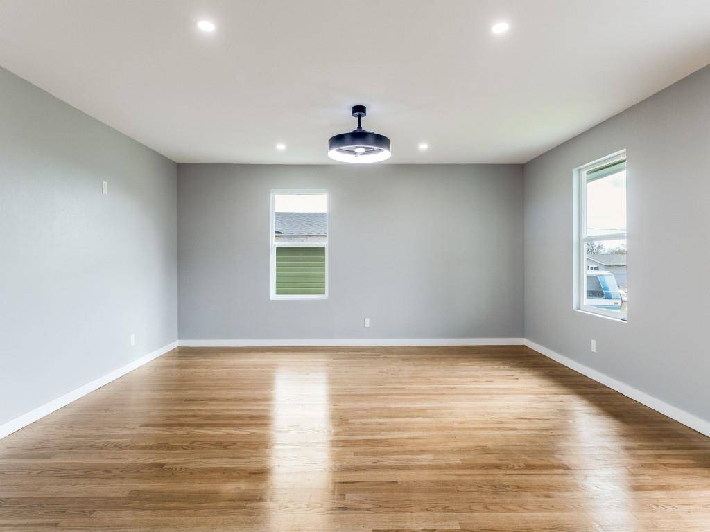 3924 Vanette Lane, Dallas, TX 75216