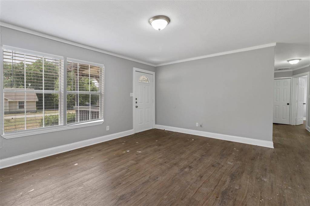 308 W Lamm Street, Blue Ridge, TX 75424