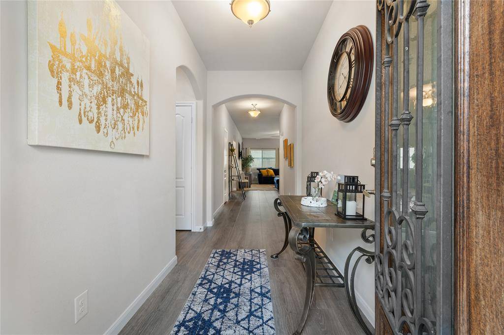 1216 Coyote Ridge, Aubrey, TX 76227