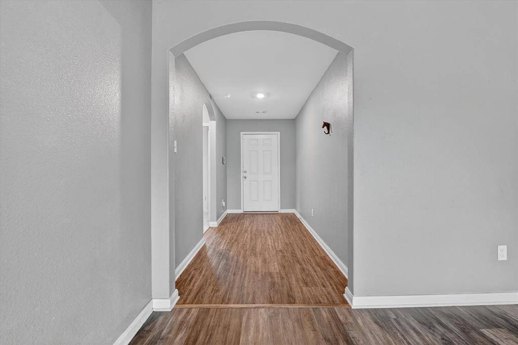 3011 Watercrest Drive, Sanger, TX 76266