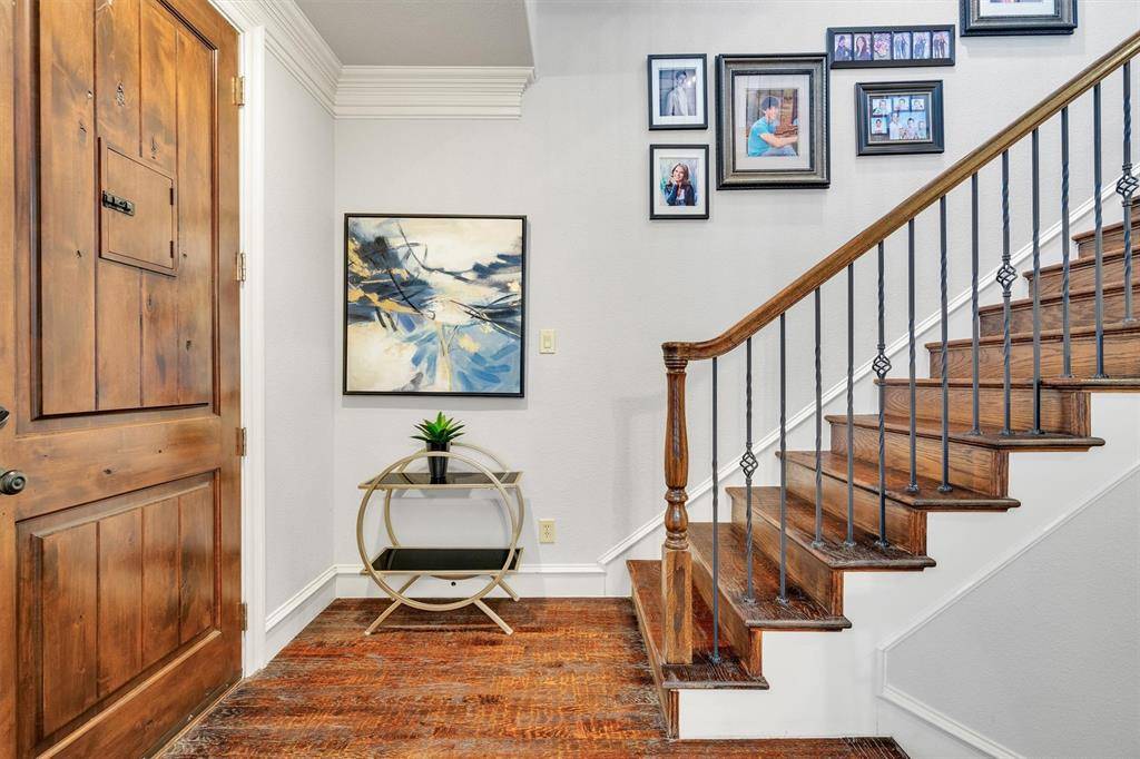 4041 Winsor Drive, Farmers Branch, TX 75244