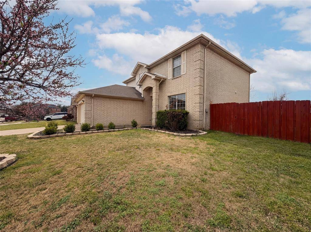 4515 Harpers Ferry Drive, Grand Prairie, TX 75052