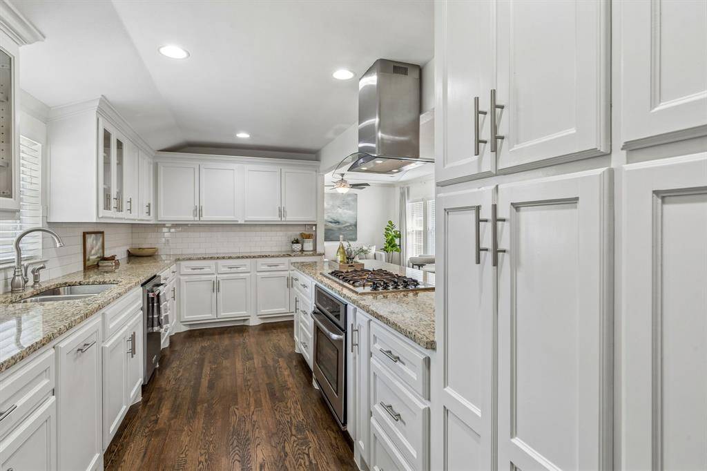 9962 Elmada Lane, Dallas, TX 75220