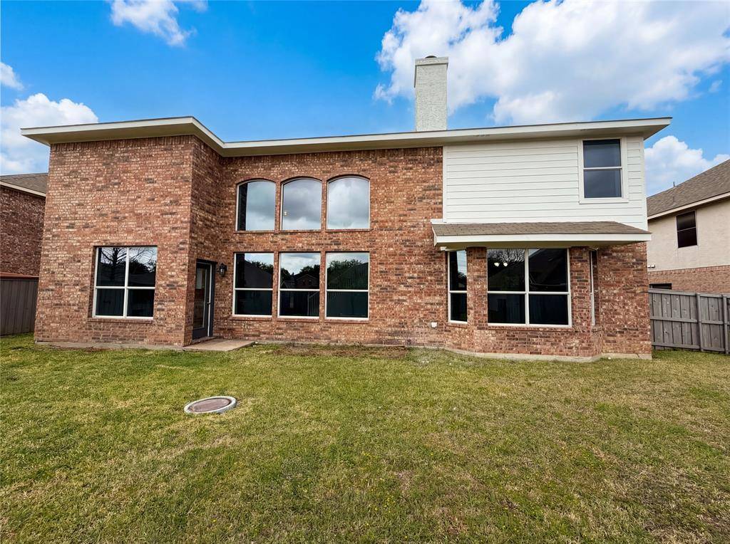 916 Matagorda Lane, Desoto, TX 75115