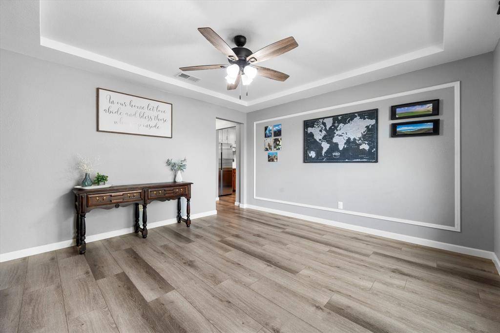 3800 Twin Creek Drive, Arlington, TX 76015