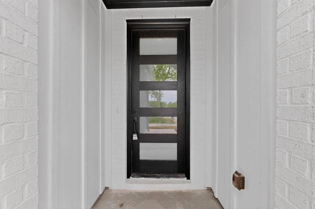 5803 Plum Dale Road, Dallas, TX 75241