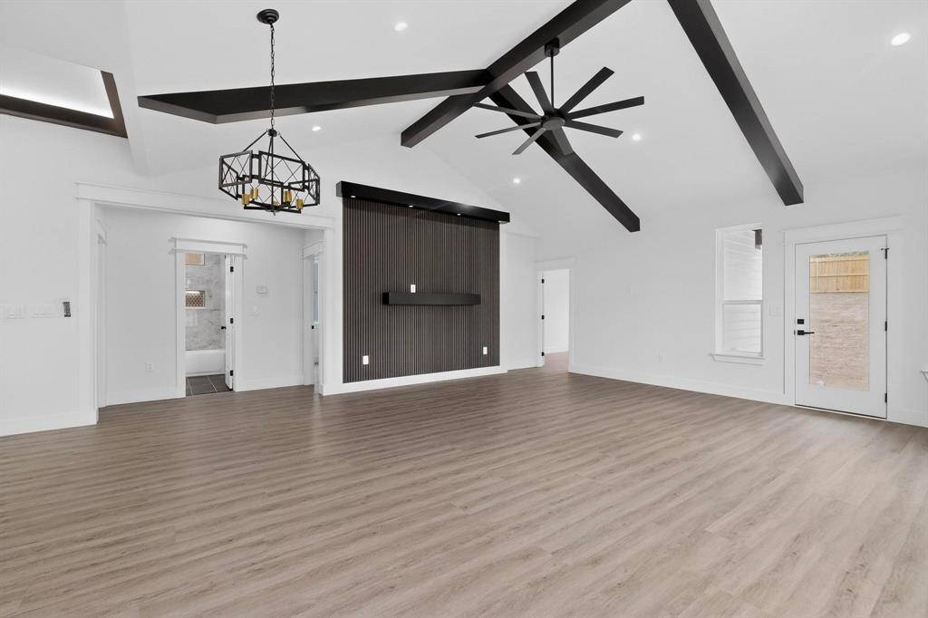 5803 Plum Dale Road, Dallas, TX 75241