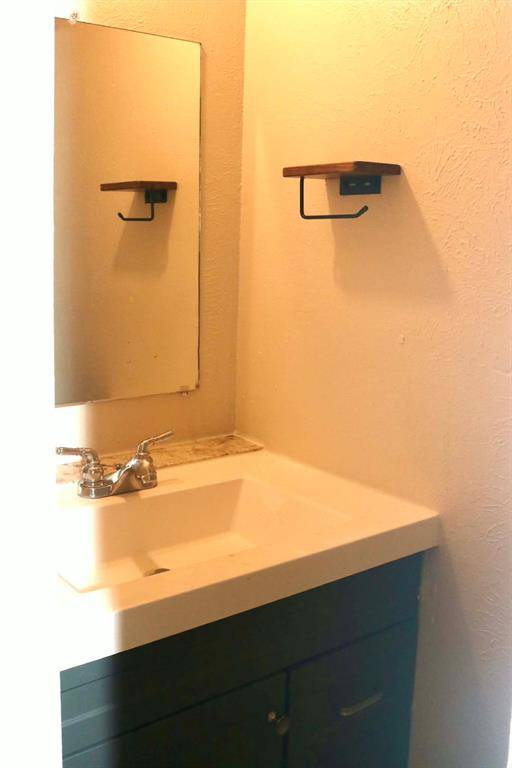 10500 Lake June Road #M07, Dallas, TX 75217