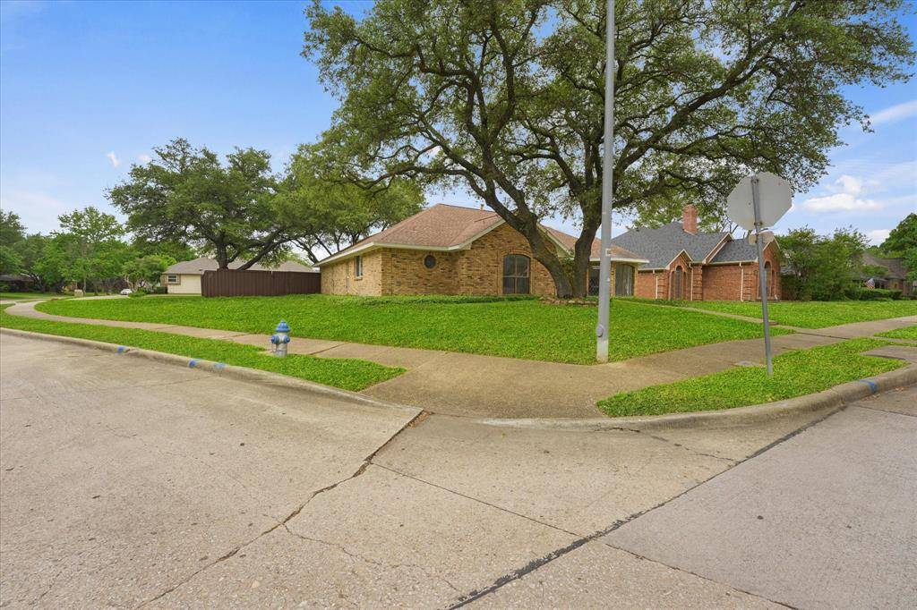 3718 Thornhill Way, Rowlett, TX 75088