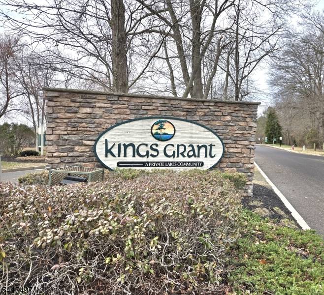 21 Waterview Ct, Evesham Twp., NJ 08053