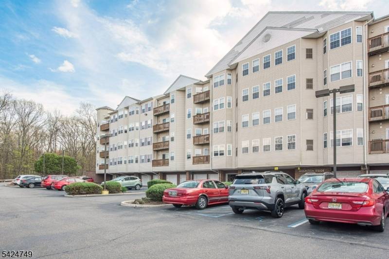 375 Rifle Camp Rd #202, Woodland Park, NJ 07424