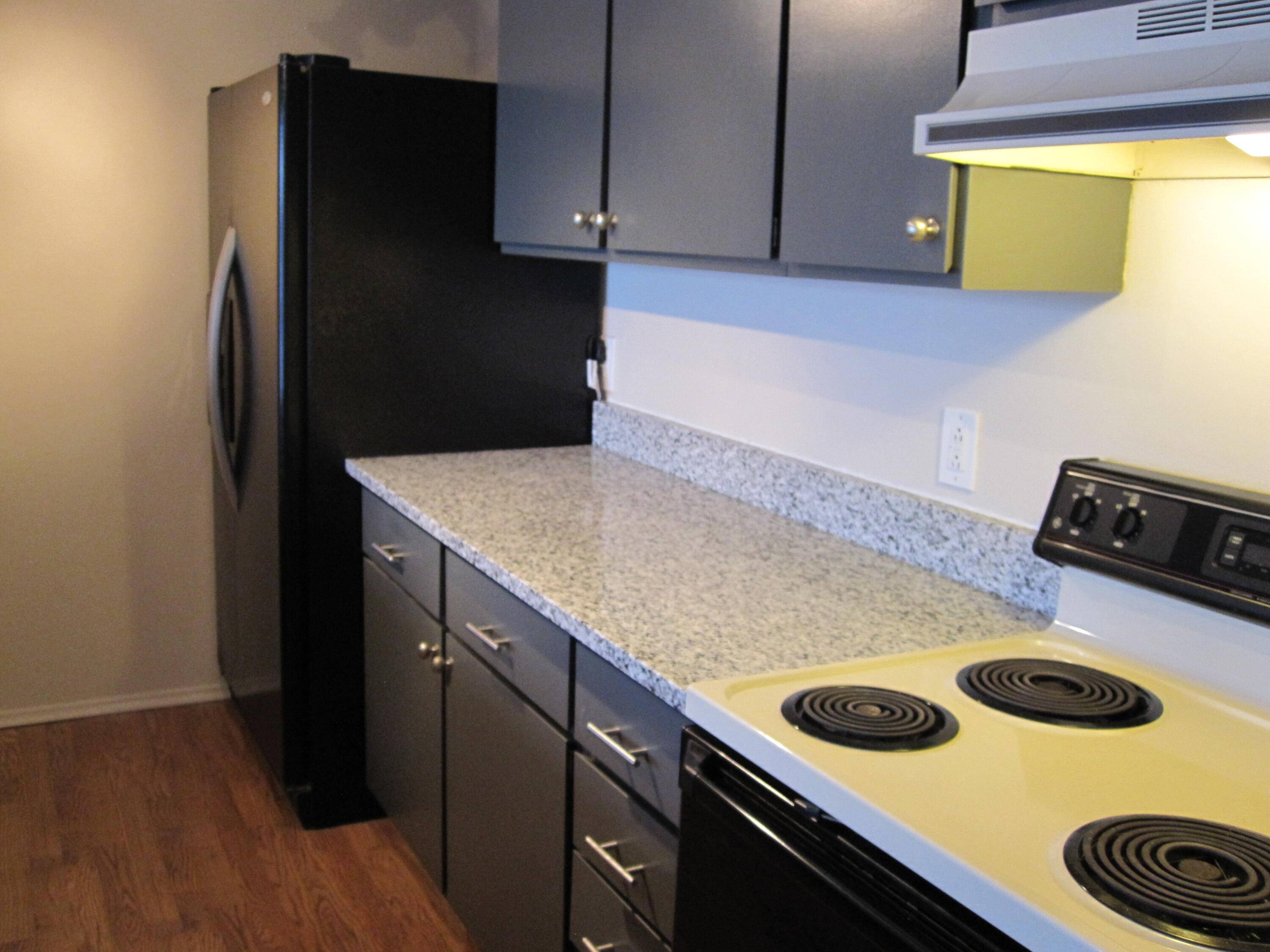 820 Cliffs DR #306, Ypsilanti Twp, MI 48198