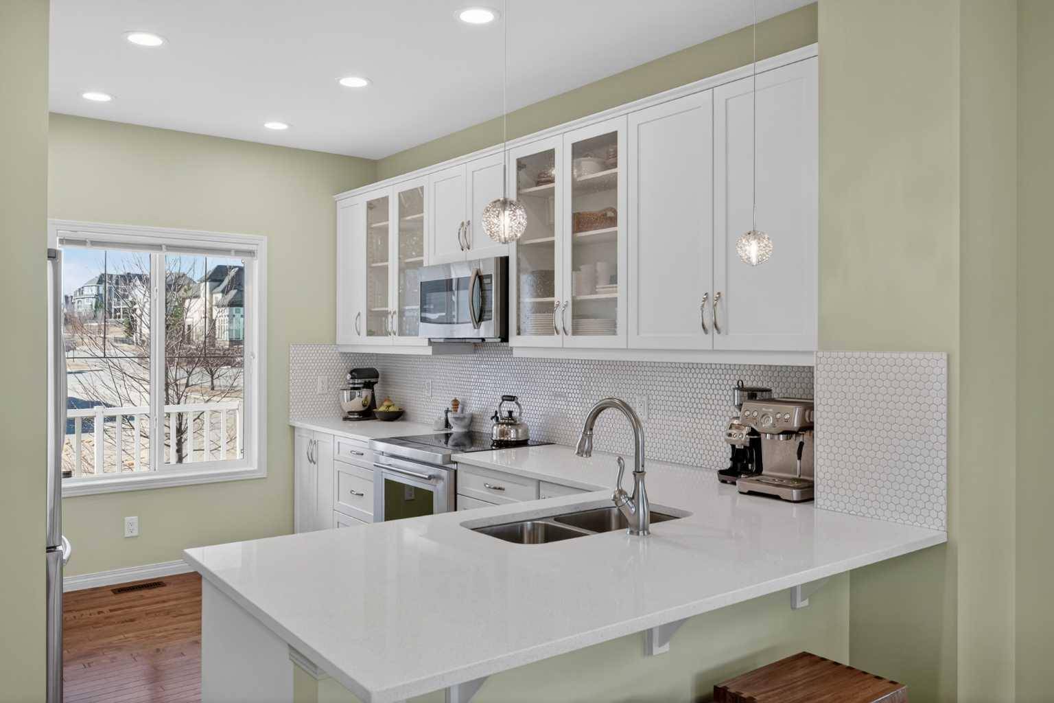 228 Mahogany GRV SE, Calgary, AB T3M 1W8