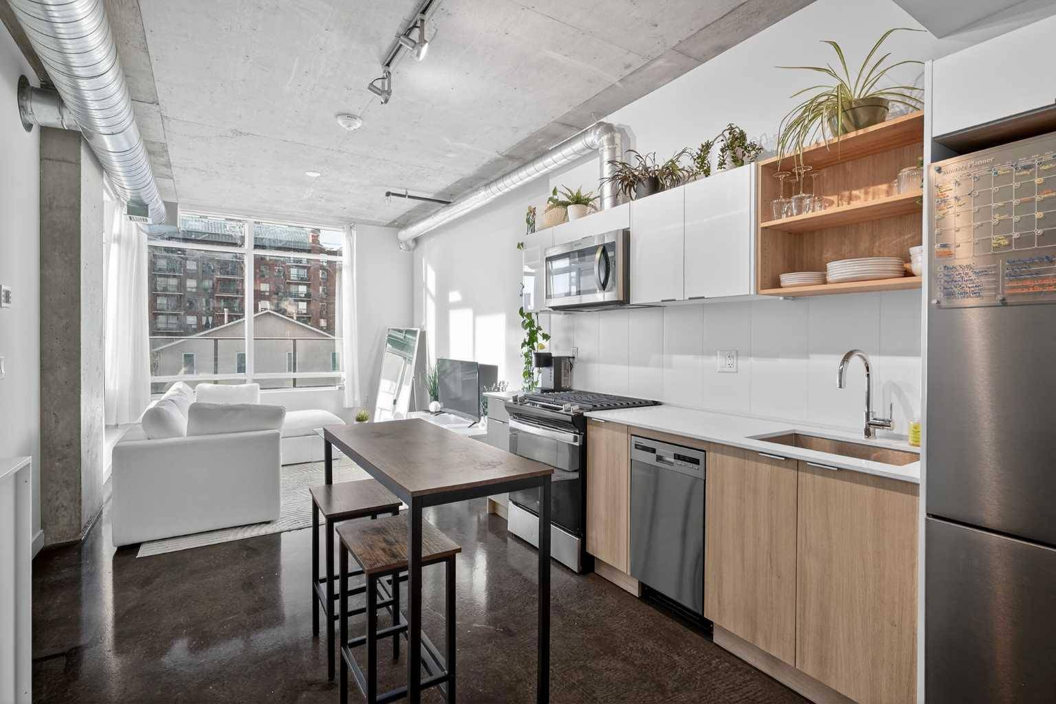 1319 14 AVE SW #203, Calgary, AB T3C 0W3