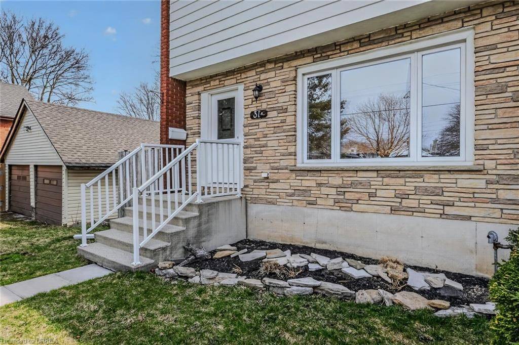 31 Market ST #A, Brant, ON N3L 3A9