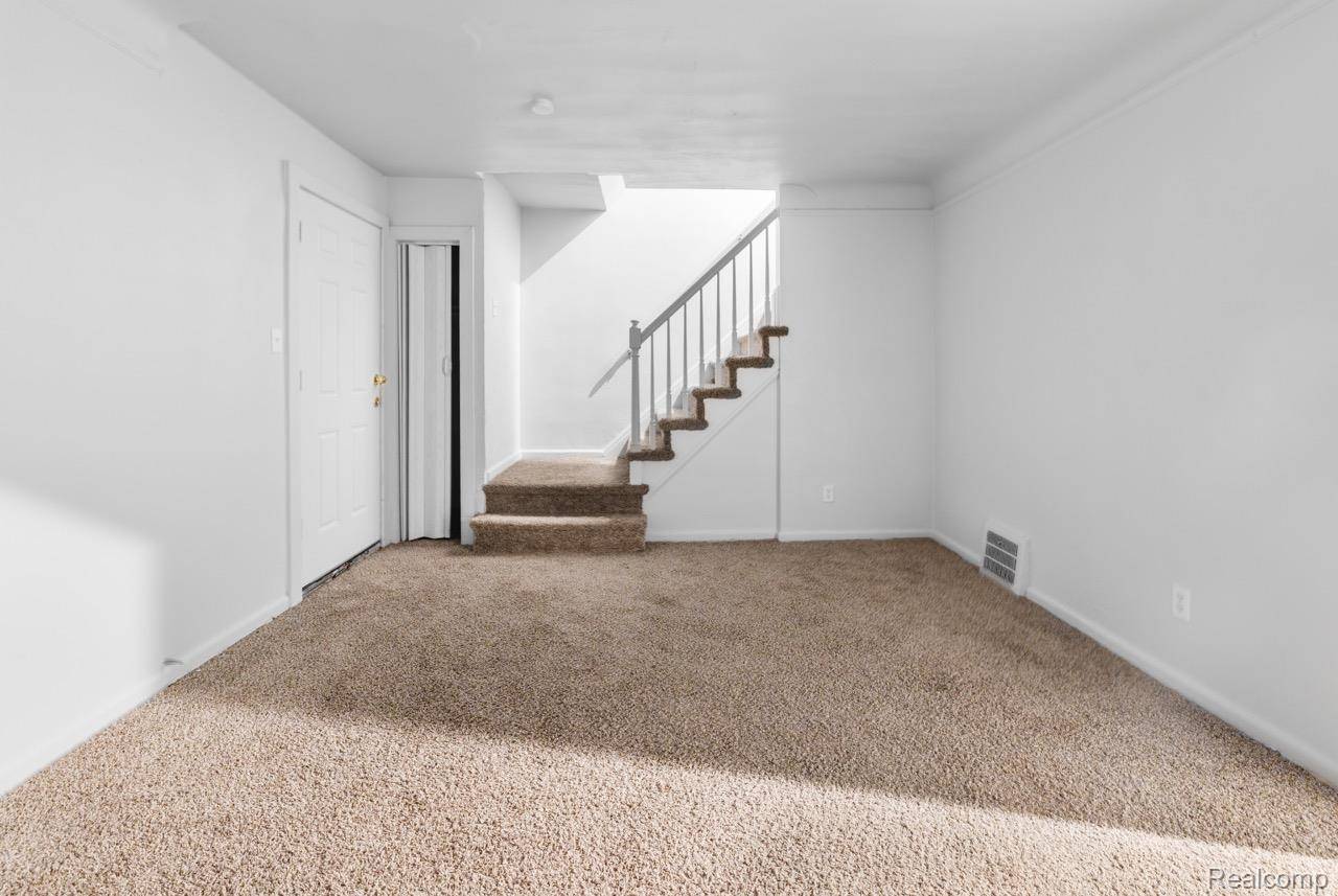 12651-12655 Kelly Road, Detroit, MI 48224