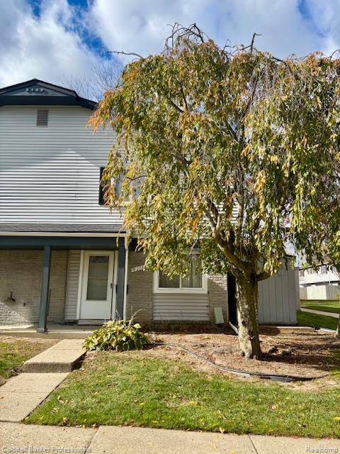 41203 S Woodbury Green DR, Van Buren Charter Township, MI 48111