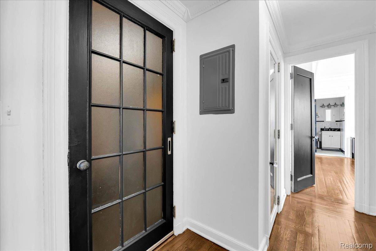 2900 E Jefferson AVE #D201, Detroit, MI 48207