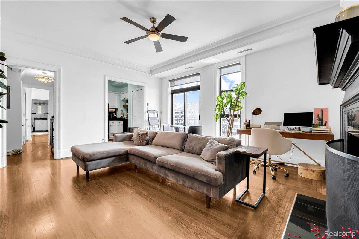 2900 E Jefferson AVE #D201, Detroit, MI 48207