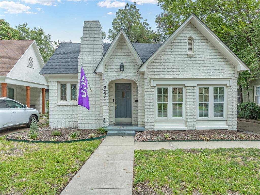 3221 Greene Avenue, Fort Worth, TX 76109