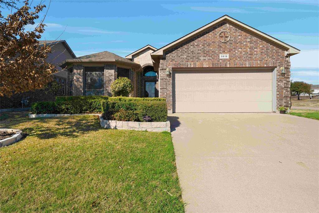 5616 Paluxy Sands Trail, Fort Worth, TX 76179