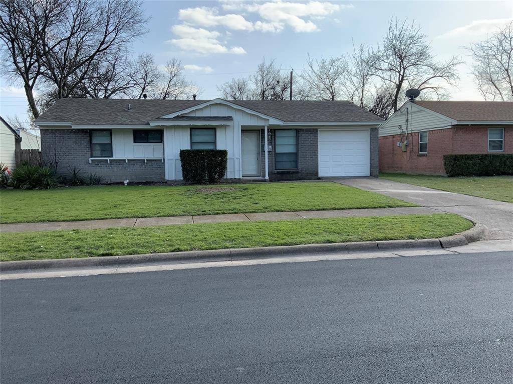 522 Summit Ridge Drive, Duncanville, TX 75116